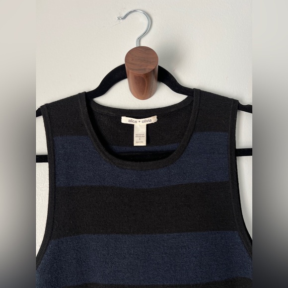 Alice + Olivia Mod Wool Dress in Black and Navy, Size Small - Picture 3 of 5
